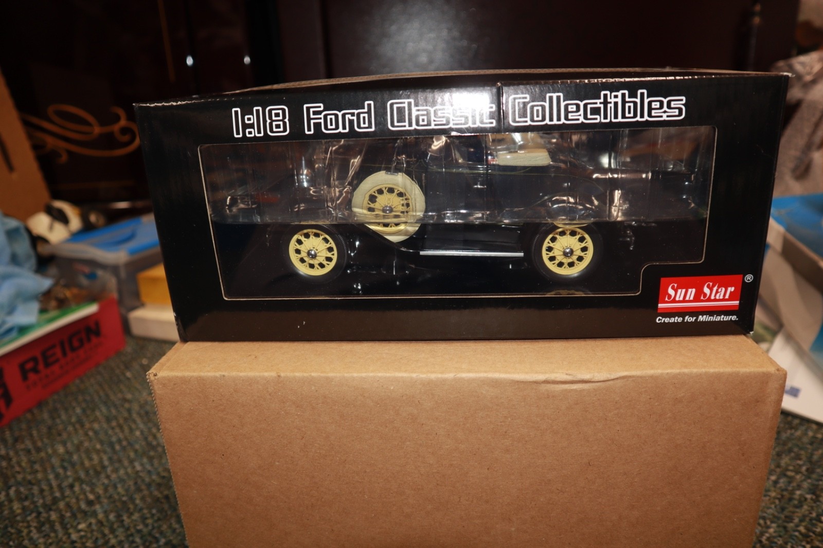 1931 Ford Model A Roadster Car in Black 1/18 by Sun Star # 6183