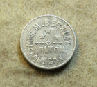CARLTON, OREGON MRS. M. BECKLEY 5¢ TOKEN