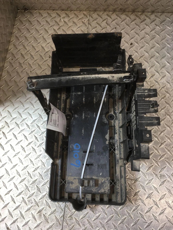 17 BUICK ENVISION Battery Tray - Image 2 of 2