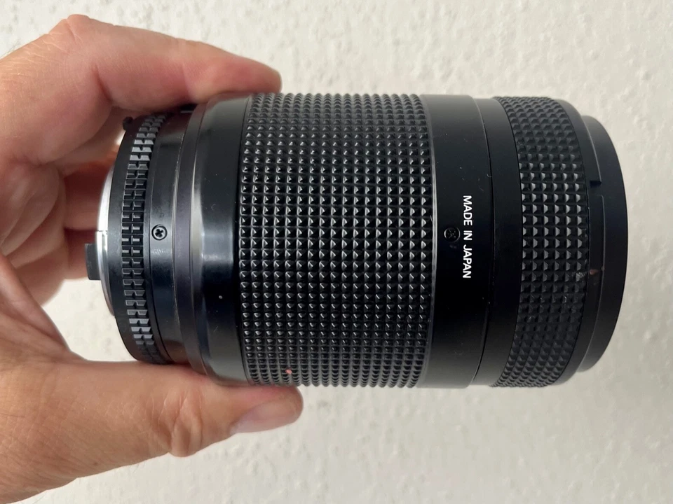 Nikon AF 70-210 / 4-5.6 Nikkor Zoom Lens Full Frame D750, D800, D600 - Image 4 of 4