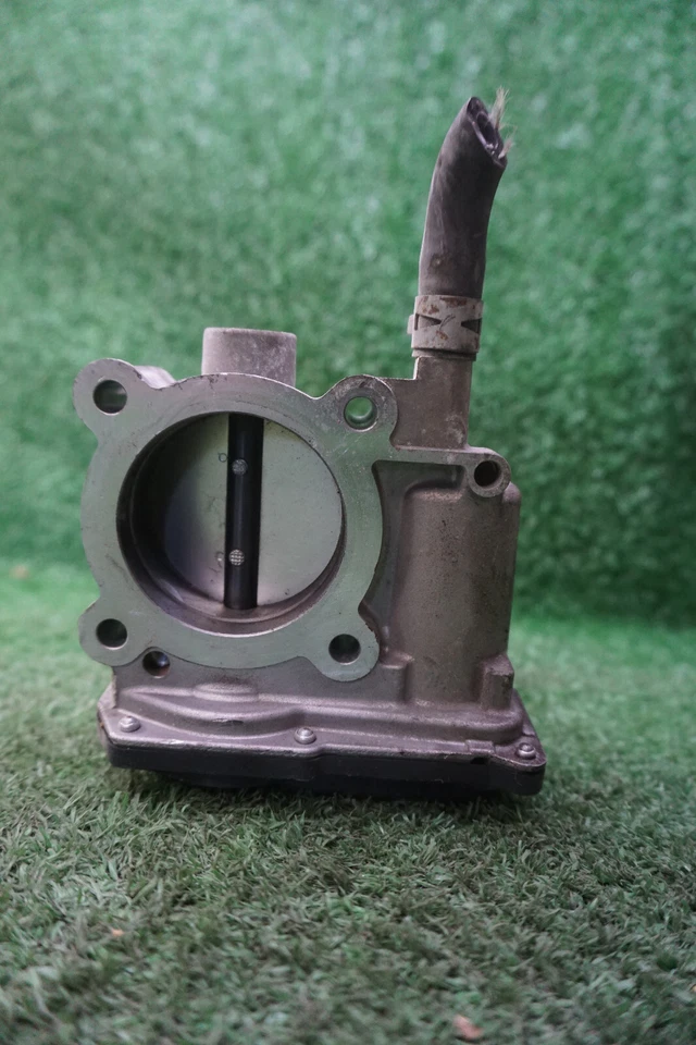 Toyota Corolla 2014 1,8 L carrocería del acelerador OEM 220300T080 Foto 3 de 4