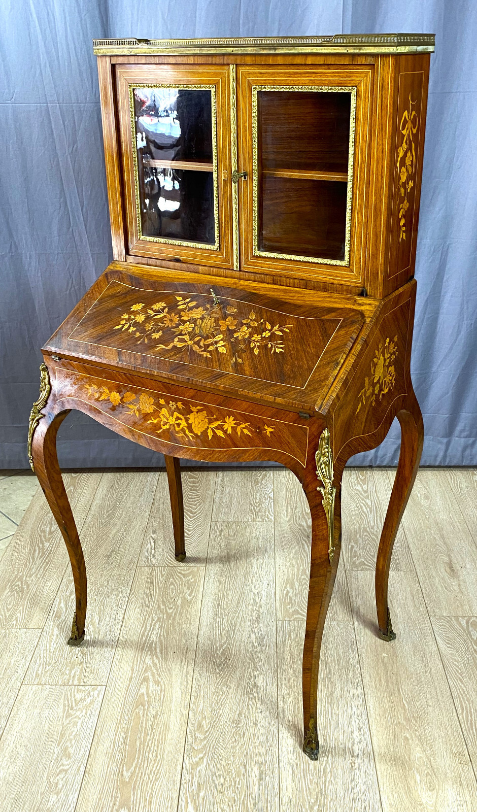 Foto 1 di 24