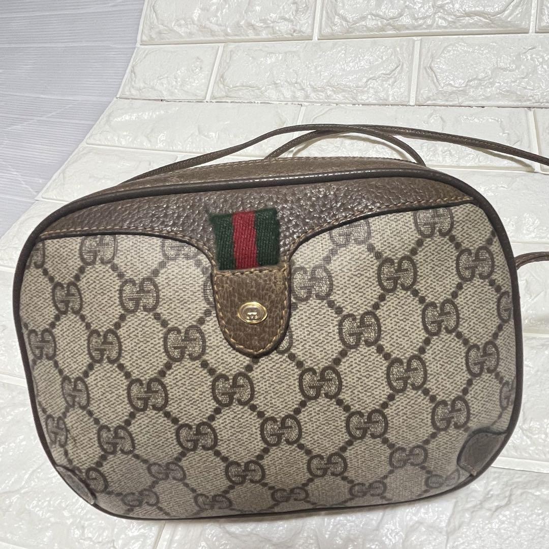 GUCCI Vintage GG Monogram Shoulder Bag in Brown Leather