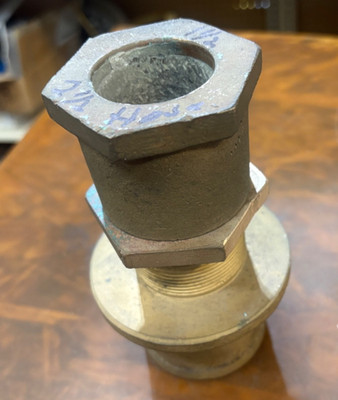 STUFFING BOX 1 1/2 SHAFT 2 1/2 HOSE BRONZE