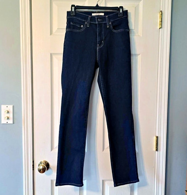 Levi's 724 High Rise Straight Women s Dark Wash Blue 5-Pocket Jeans 28