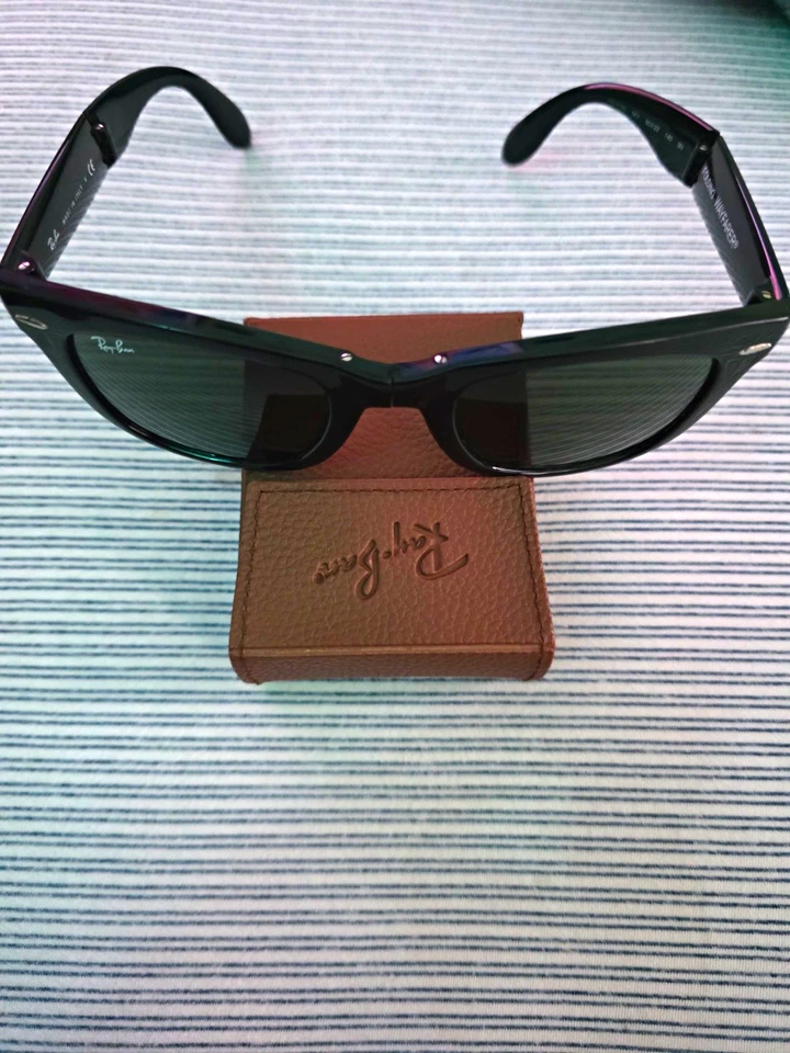 Ray-Ban RB4105 601 Folding Wayfarer Sunglasses Black Green 54-20 140 3N, photo 1 of 5