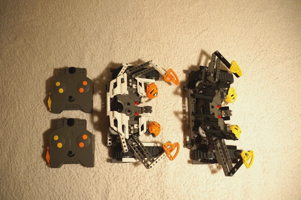 LEGO BIONICLE: Manas (8539) - rare, complete, fully working! - Image 3 of 4