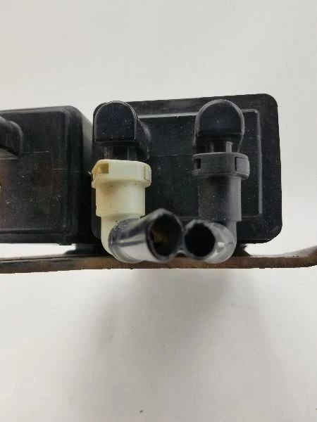 Lincoln MKX 2007 bote de carbón de vapor de combustible con soporte-1 Foto 4 de 4