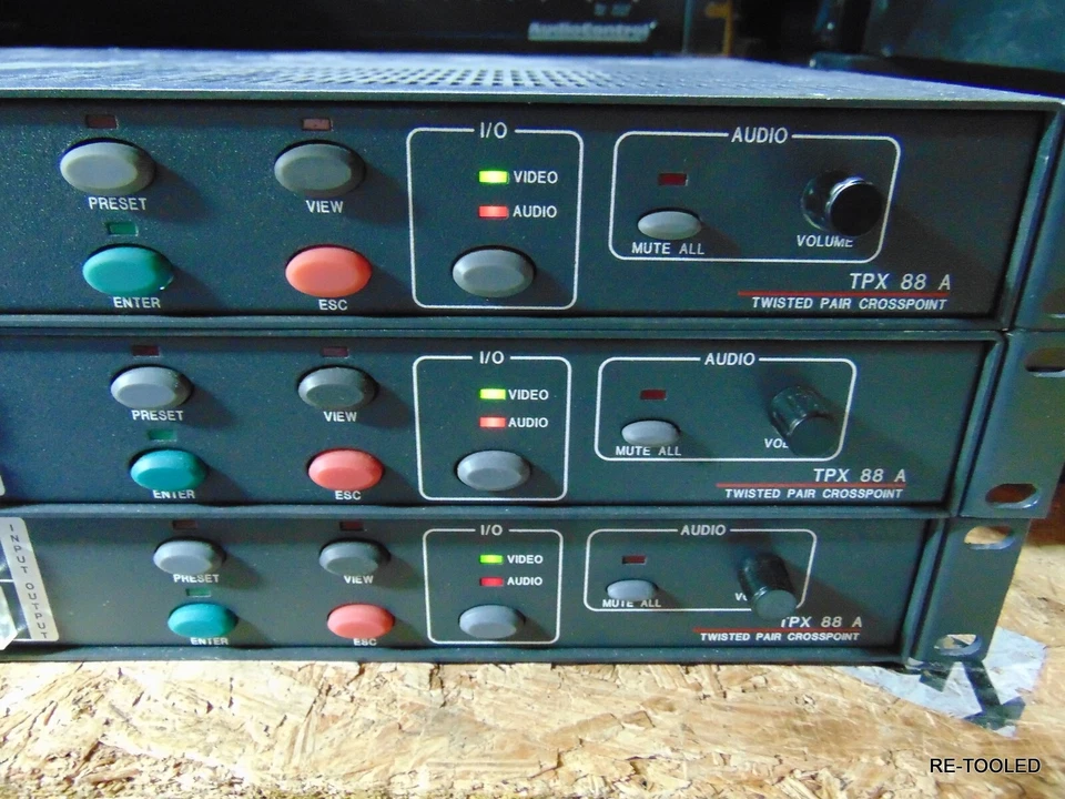 (1) EXTRON TPX Twisted Pair Matrix Crosspoint Switch TPX 88 A - Image 2 of 4