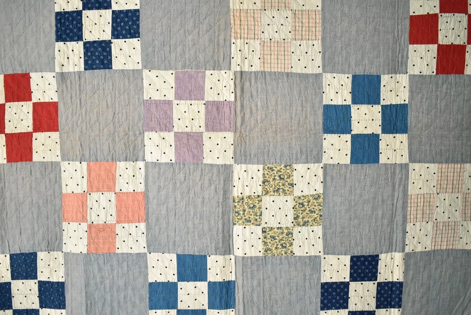 Colorful Vintage 1920's Nine Patch Antique Quilt~CLASSIC DESIGN! - Image 2 of 4