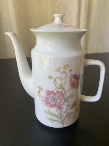 Thun Czechoslovakia Tea Pot 5 Teacups 6 Saucers Creamer Tea Pot Vera Pattern 7"T - Picture 13 of 15