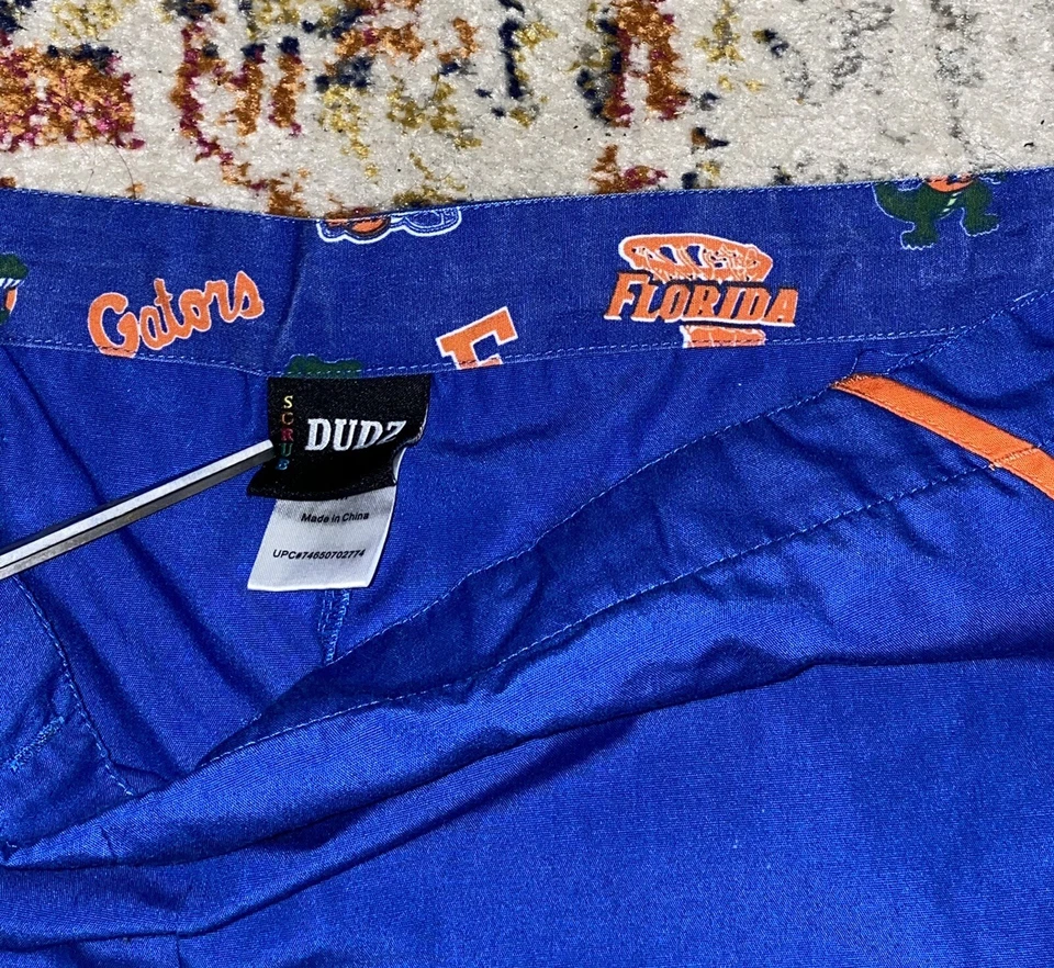Scrub Dudz Florida Gators Nurses Uniform Scrub Royal Blue Bottoms Size Medium - Image 3 of 4