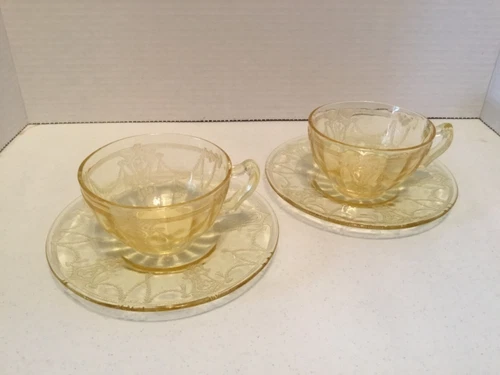 Vintage Depression Anchor Hocking, Cameo/ballerina Cups/Bread Plates Yellow (2)