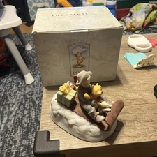 Classic Pooh Musical Sledding Music Figurine Christmas “Jingle Bells” Charpente