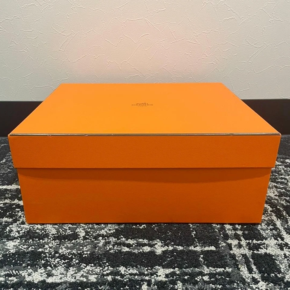 Caja vacía naranja HERMES para Birkin 30, Kelly 28 rectangular 24375 Foto 4 de 4
