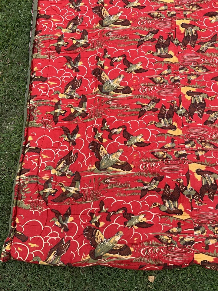 Saco de dormir vintage Coleman años 60 rojo con patos cabina rara, camping rústico Foto 3 de 4