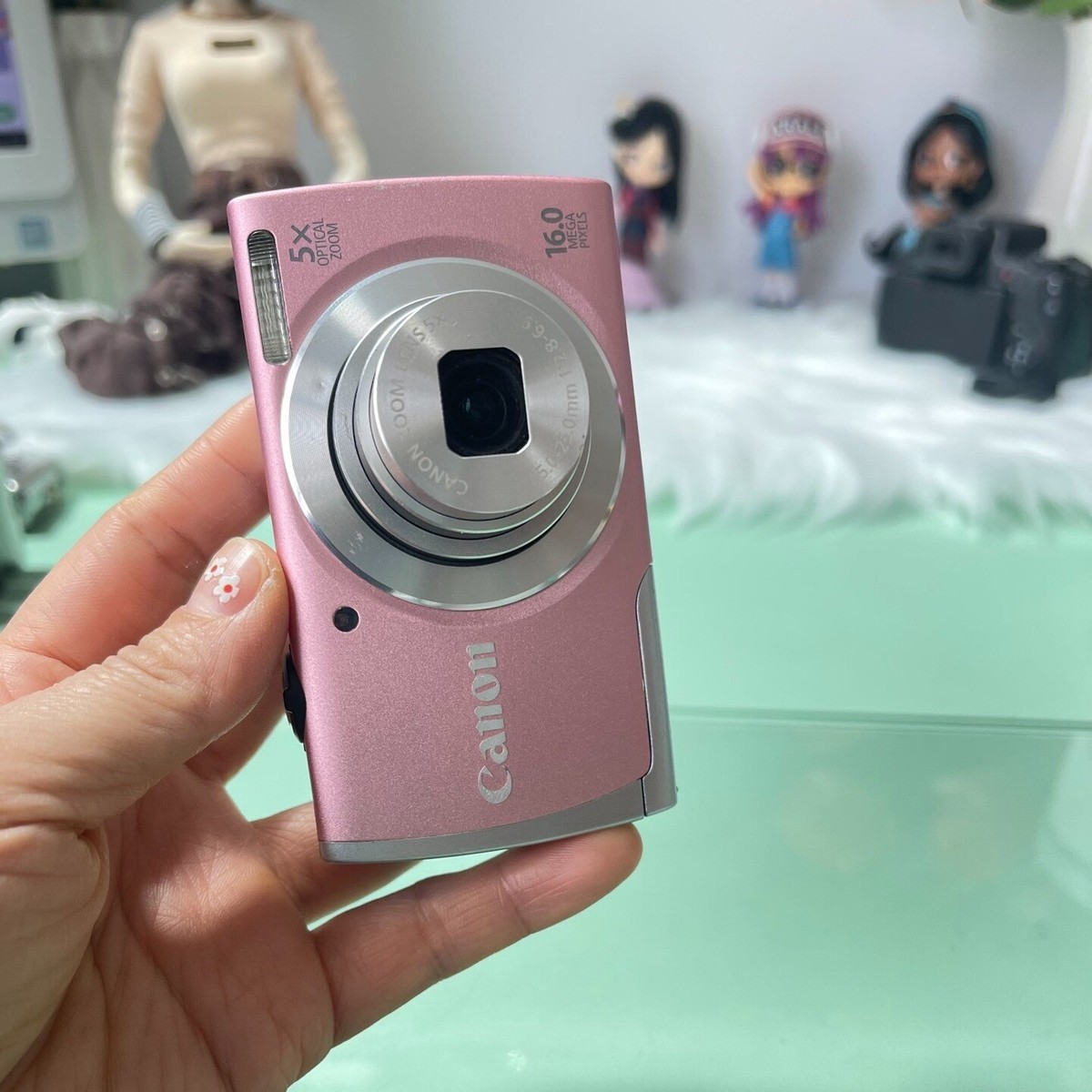 Canon PowerShot A2600 Digital Camera 16.0MP 5xOptical Zoom Date