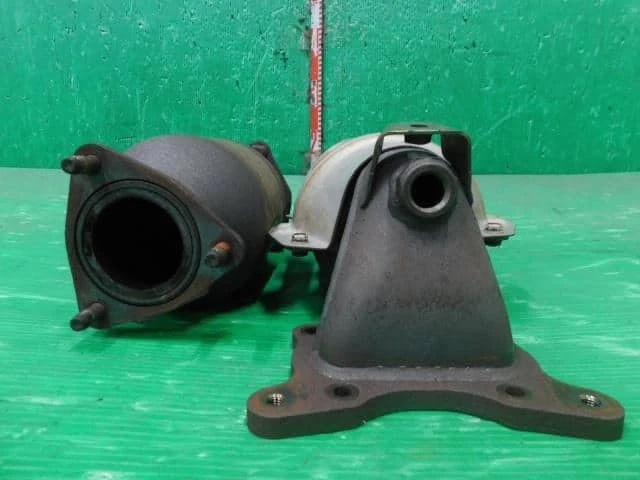 HONDA Odyssey 2009 DBA-RB3 Catalyst 18121R49Z00/18190R40J00 [Used] [PA67116029] - Image 3 of 4