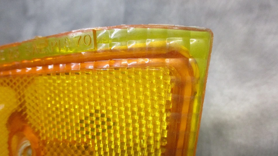 Pontiac Lemans and Tempest 1970 marcador frontal lado derecho Foto 3 de 4