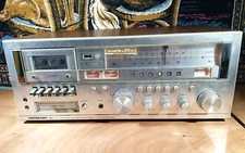 Vintage Soundesign PLL  AM-FM Stereo Receiver/ 8 Track Recorder 5928 powers on