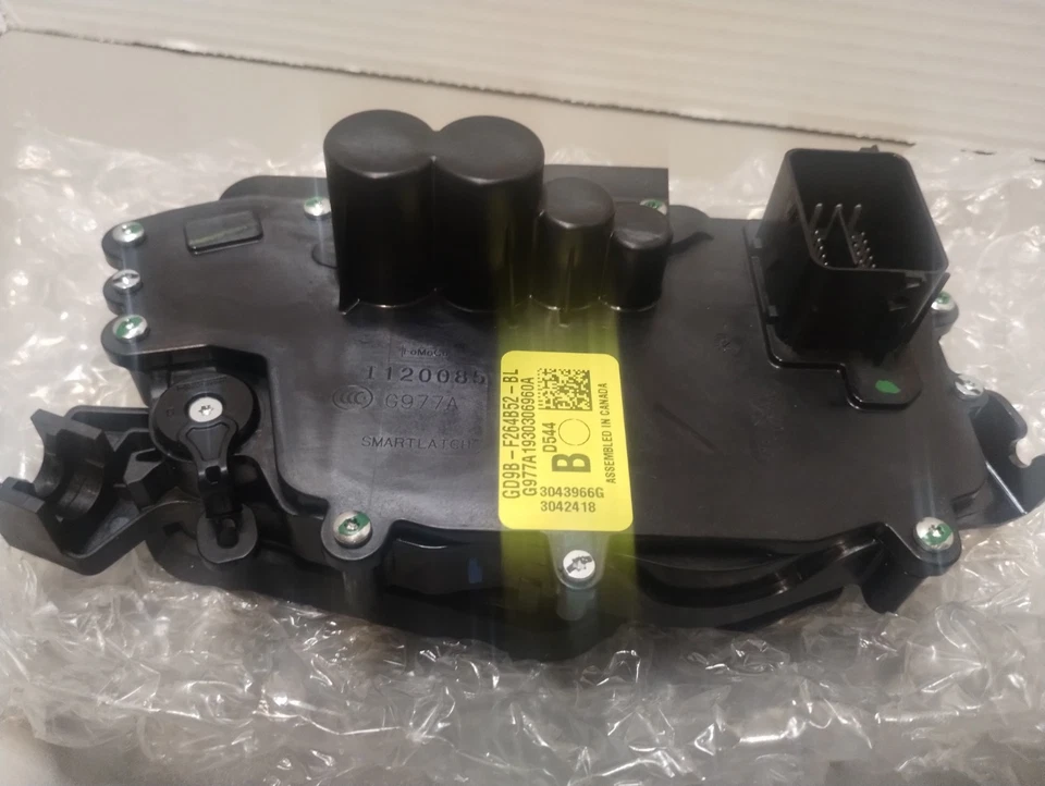 17-20 LINCOLN CONTINENTAL REAR LEFT DRIVER DOOR LOCK LATCH ACTUATOR OEM - Image 3 of 3