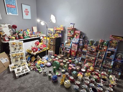 The Largest M&M Collection! Huge! For Offers Or Trades! Msg For Serious Inq. 