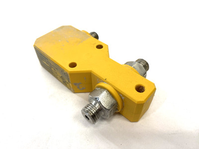 Turck FCI-D04A4P-AP8X-H1141 Class 2 Inline Flow Control Sensor 24VDC 6870640
