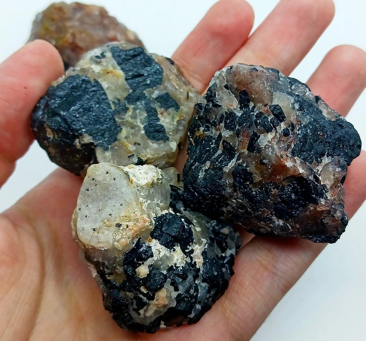 Tourmaline quartz raw online