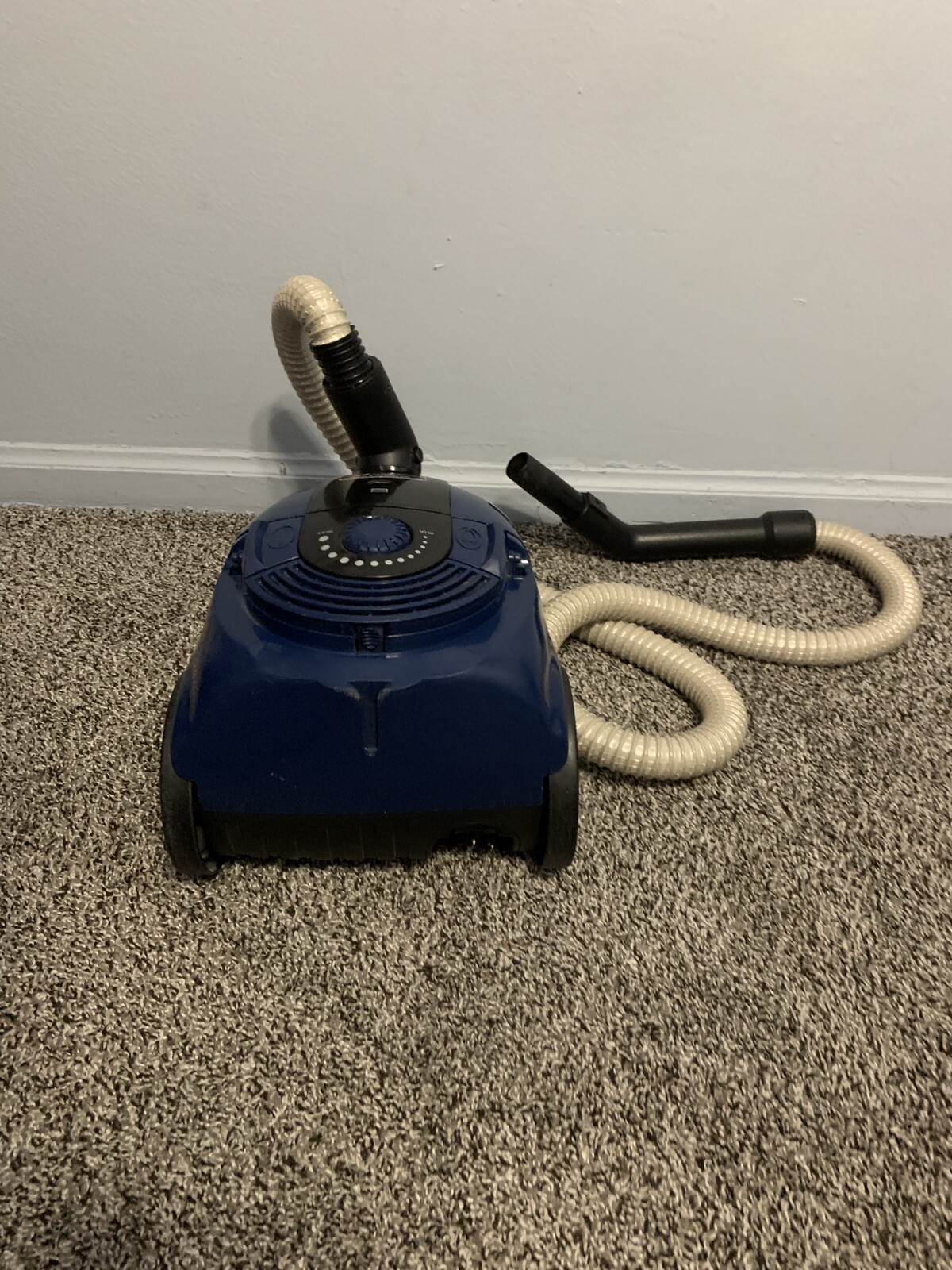 Picture 5 of 24