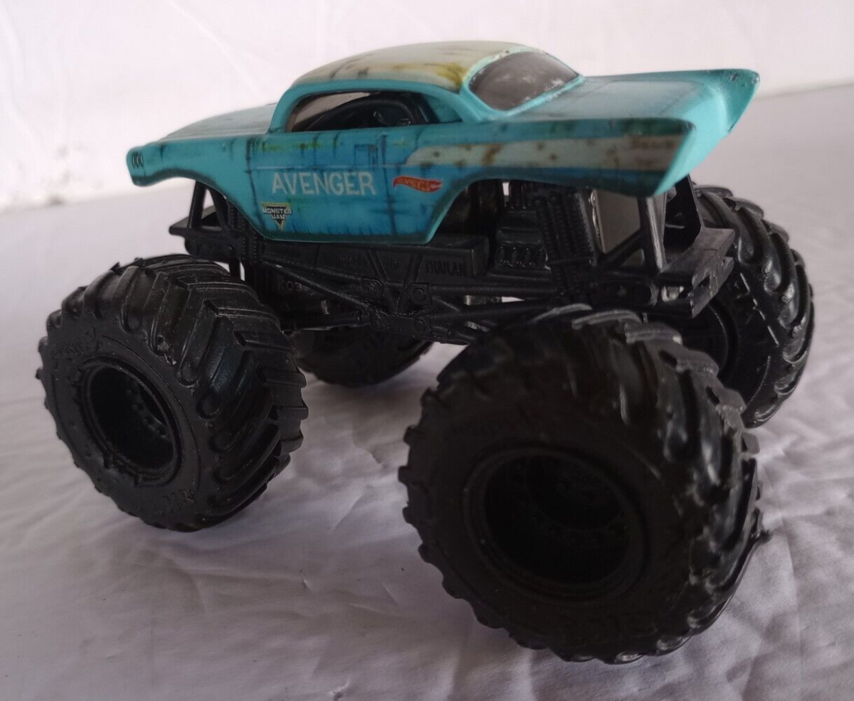 ホットウィール★ AVENGER 57 CHEVY ★ モンスタートラック Avenger Monster Jam '57 Chevy 4x4 Car Truck Hot Wheels Blue