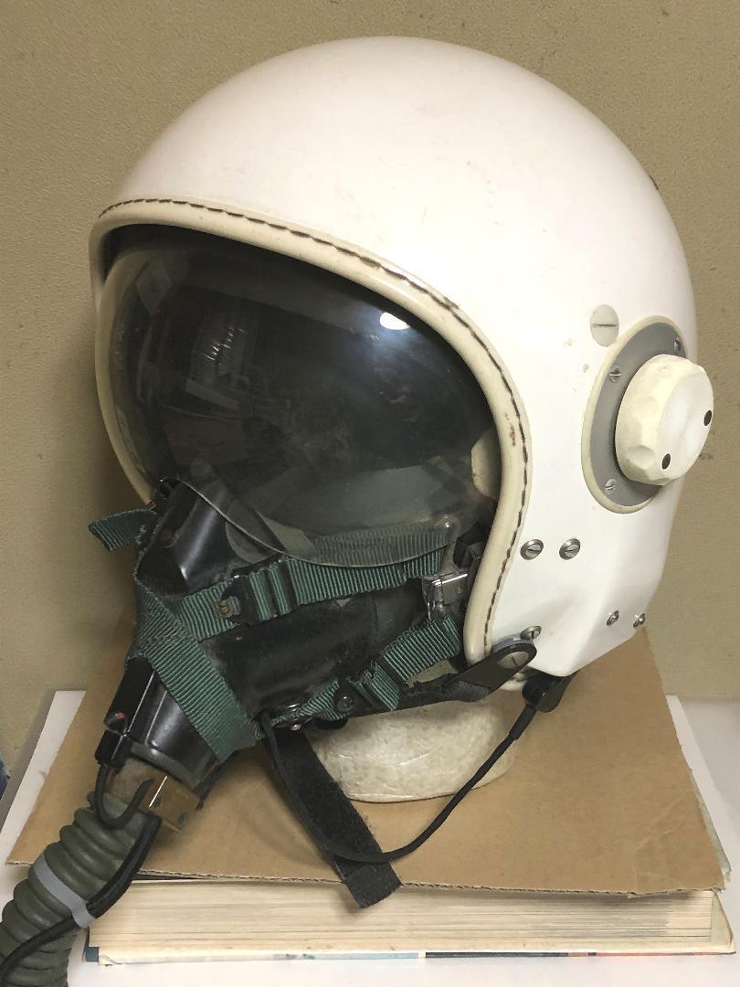 ドイツ空軍 GUENEAU TYPE 458 ヘルメット＆MBU-5/P German Air Force GUENEAU TYPE 458 Flight Helmet & MBU-5/P | eBay