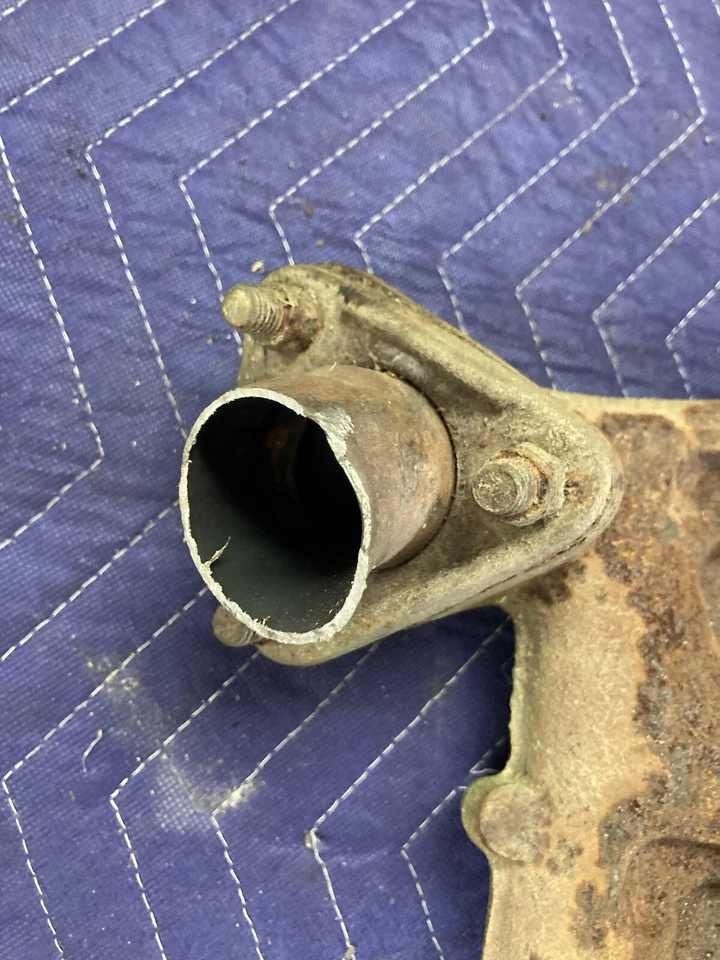 BMW 318i 325i E30 1984-1991 colector de escape diestro 1711716 1711713 OEM #2570M Foto 4 de 4