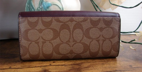 COACH SLIM ENVELOPE WALLET IN COLORBLOCK SIGNATURE CANVAS NWOT - Picture 3 of 5