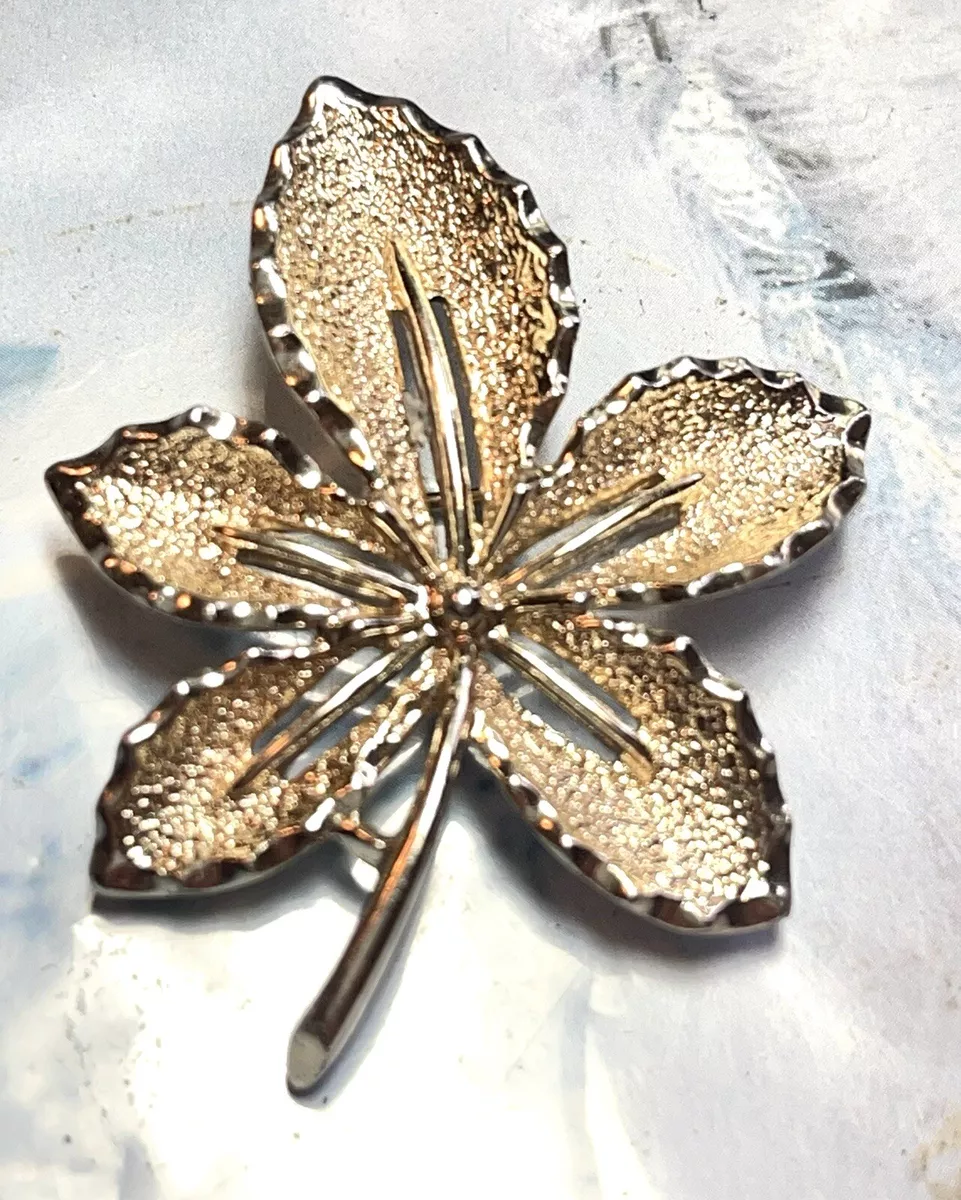 Sarah coventry leaf brooch clearance