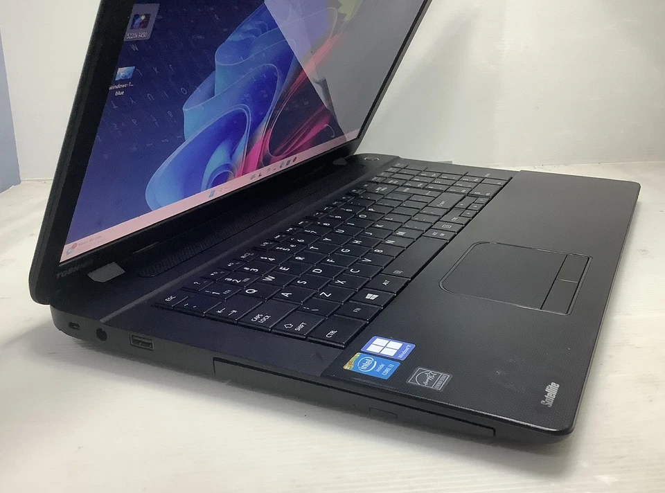 17.3”Toshiba Satellite C70-B-212,INTEL CORE i3@1.70GHz,8GB RAM,240GB SSD,WIN 11  - Image 4 of 4