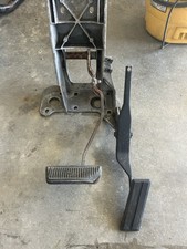00 01 Dodge Ram 2500 3500 Diesel automatic brake and gas pedal assembly