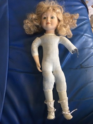 Vintage Puppe Ausbruch sehr schön mit Mängeln Höhe 40 cm