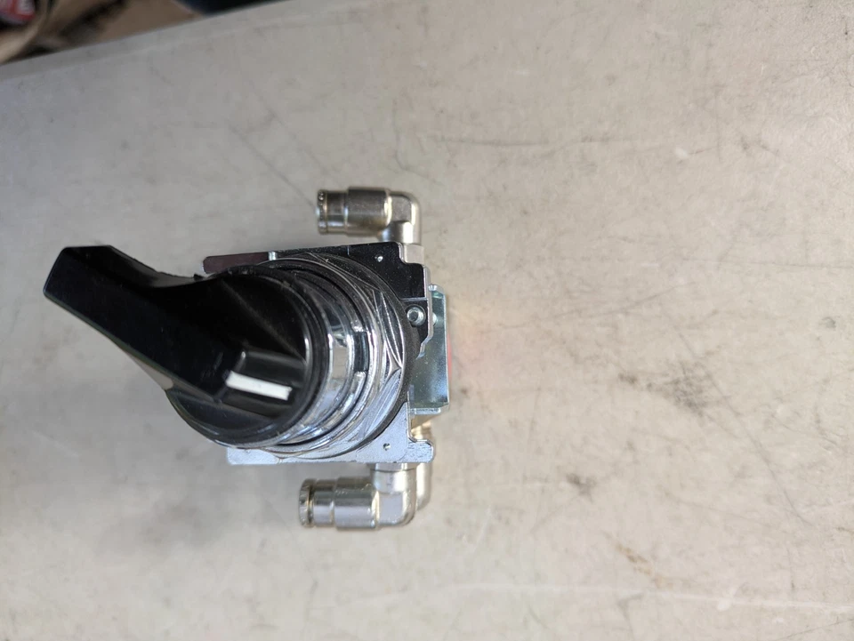 HUMPHREY TAC VALVE 41P con interruptor selector ¿Usado? Foto 2 de 4