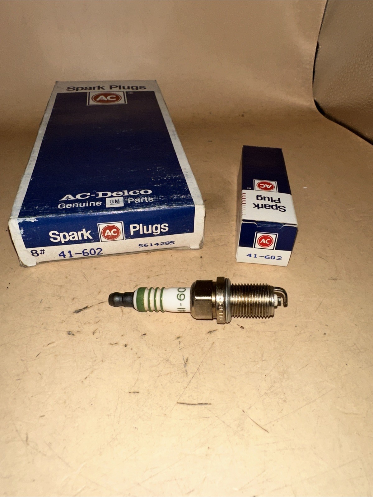 8 ACDelco 41-602 Spark Plugs Fits 03-12 BENTLEY  LAMBO More Tap Desc.