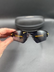 Oakley LIVESTRONG Sunglasses | eBay