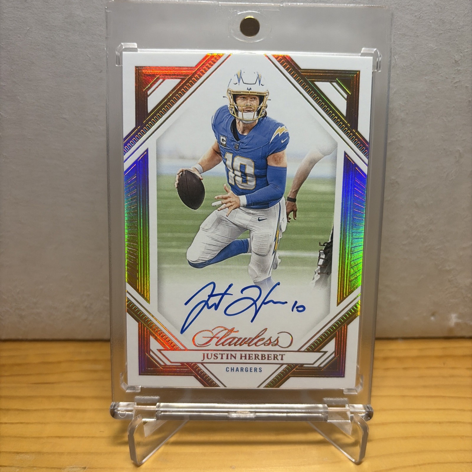 Justin Herbert 2023 Panini Flawless Frame Signatures AUTO GOLD /25 Chargers