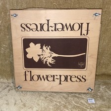 LARGE VINTAGE RETRO TRADITIONAL WOODEN FLOWER PRESS 11" x 11" - MADE IN ENGLAND