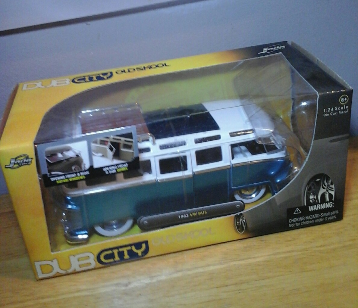 jada toys V DUB S 1/24 1962 VW BUS フォルクスワーゲン タイプⅡ