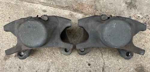 TOYOTA JZX110 MARK2 VEROSSA JZS171 CROWN 1JZGTE rear brake caliper pair #2S - Picture 2 of 19