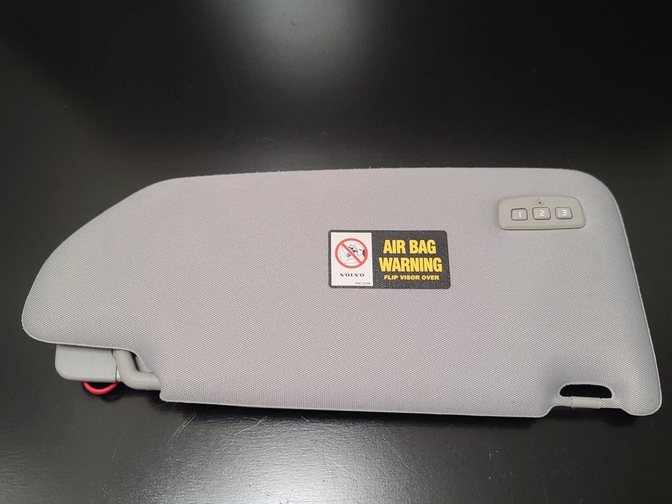 2003 - 2006 Volvo XC90 Right GRAY Cloth Homelink Sun Visor DRIVER W/ Lights - Image 2 of 4