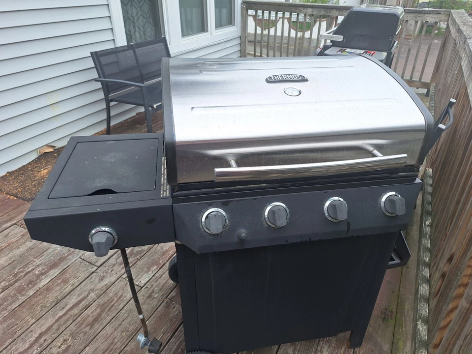 parrilla gas exterior marca termo  Foto 4 de 4