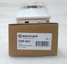 NOTIFIER FSP-951 Smoke Detector With Bases FSP 951