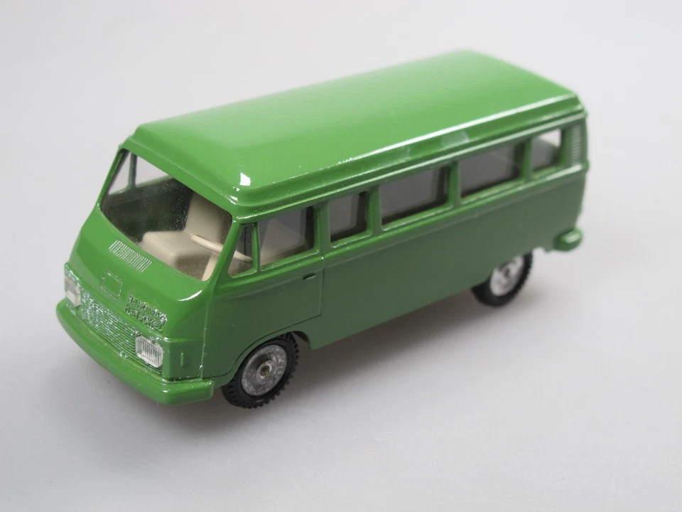 Cursor 970 Hanomag-Henschel F25 F30 Kleinbus grün 1:50 Promo OVP - Bild 3 von 4