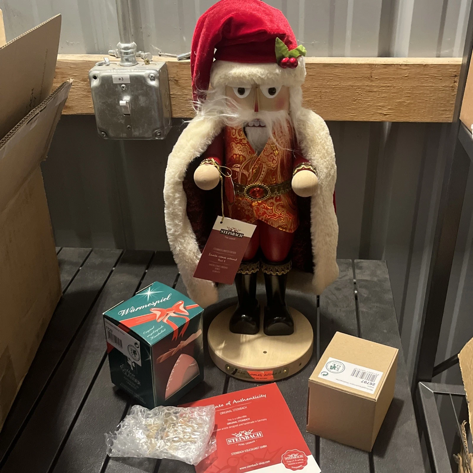 New in Box - Steinbach Santa Comes Around Part 1 Nutcracker - Richard Glaesser