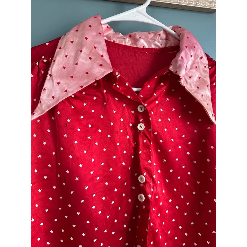 Vintage 50s Pink and Red Heart Satin Button Down Long Sleeve Blouse - Image 2 of 4